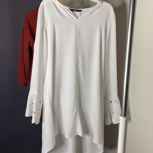White tunic/ blouse